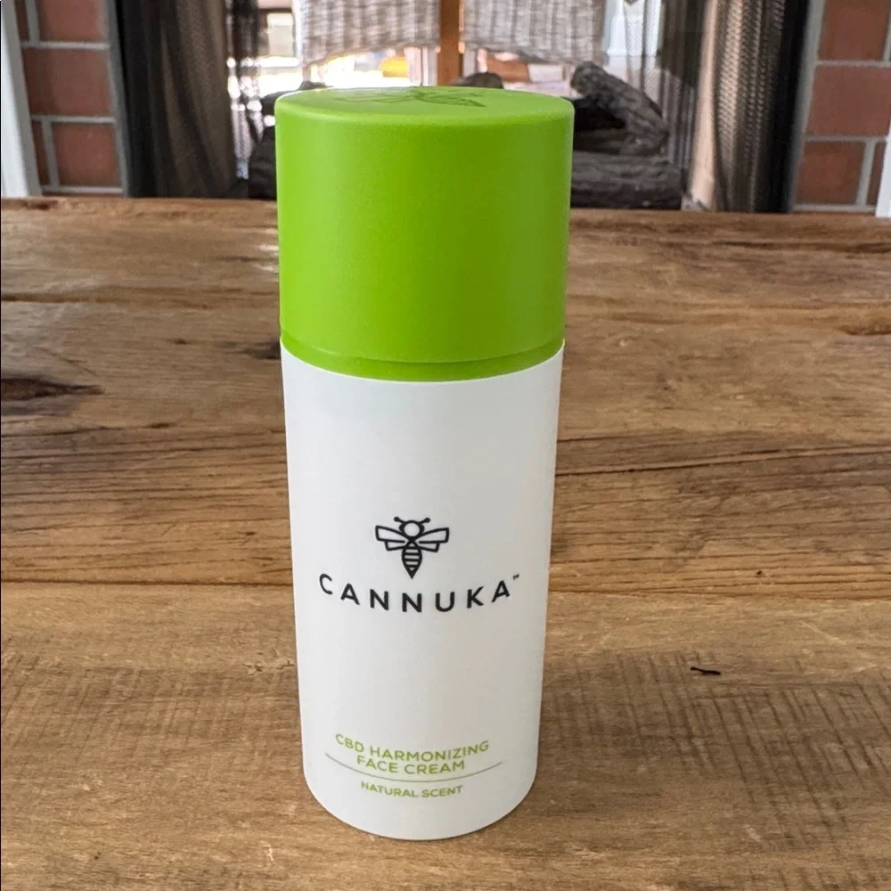 NEW in box Cannuka CBD Harmonizing Face Cream ~ 3.2 oz - Picture 7 of 8